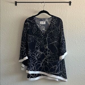 Joseph Ribkoff Navy and White Floral Blouse